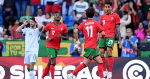 胡桑诺夫两,度神勇扑救,热刺球迷为,开云体育,开云体育官网,开云体育app,开云体育平台,KAIYUN,SPORTS,kaiyun登录入口