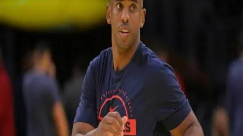 火箭主场神射再发力，能否让绿军尝尽败果？14中9的较量，悬念四起！